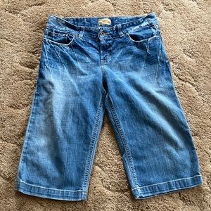 Women’s BKE denim capris size 31